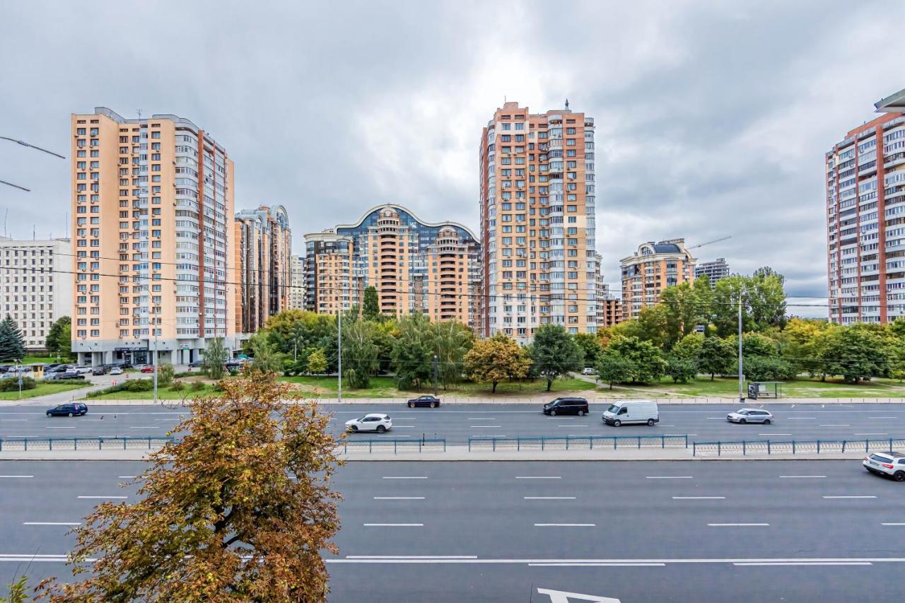 We'Reinkiev Near Pecherska Metro Station. Ngoại thất bức ảnh